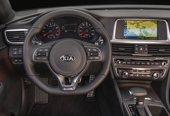2017-kia-optima-interior.jpg